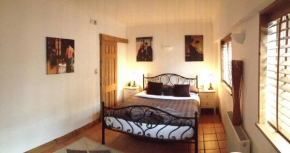 Tanglewood Gatwick Bed & Breakfast